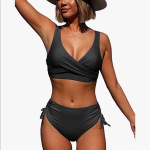 Size SMALL . BEACHSISSI US . GRAY .